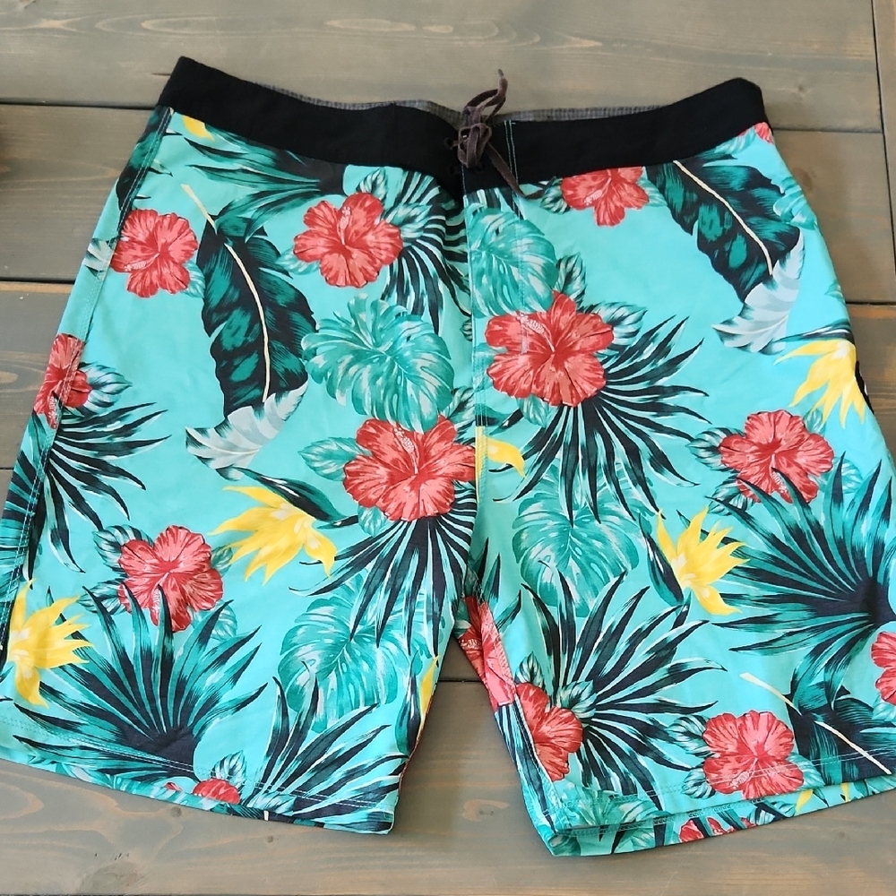 Hurley - Tropical Floral Men's Swim Shorts